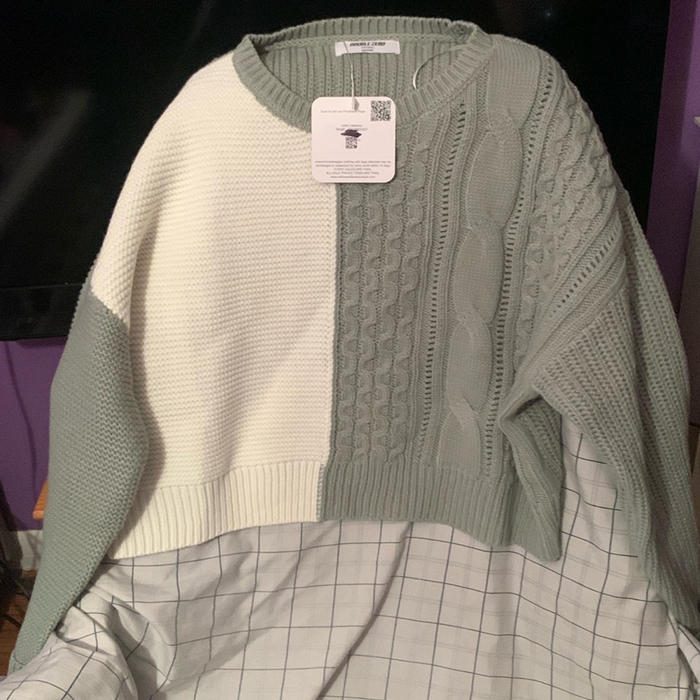 Double Zero brand color block sweater size small